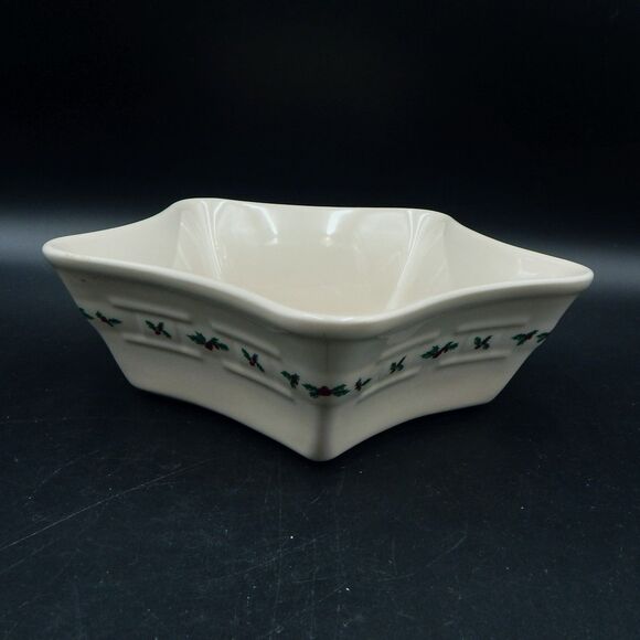 Longaberger Pottery Large Star Dish Traditional Holly Christmas Pattern - Picture 1 of 13